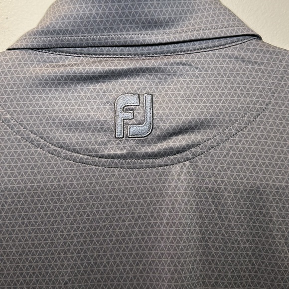 FootJoy Men’s Performance Gray Allover Geo Print Golf Polo Sz L - Picture 7 of 7